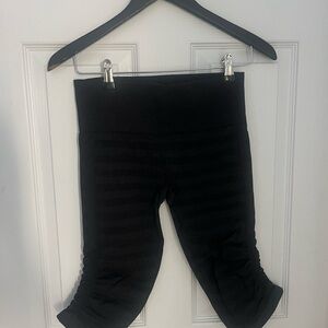 Lululemon Athletica Black Capris High Waist Athletic Pants